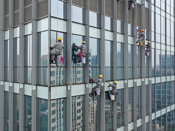 不同朝向的外墙清洗频率是否应差异化？—北京外墙清洗公司
